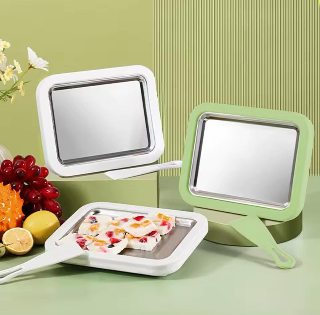 Ice cream making tray